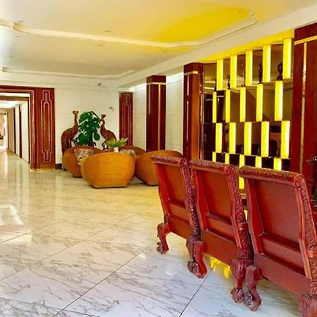 Palace Hotel Mandalay Bagian luar foto